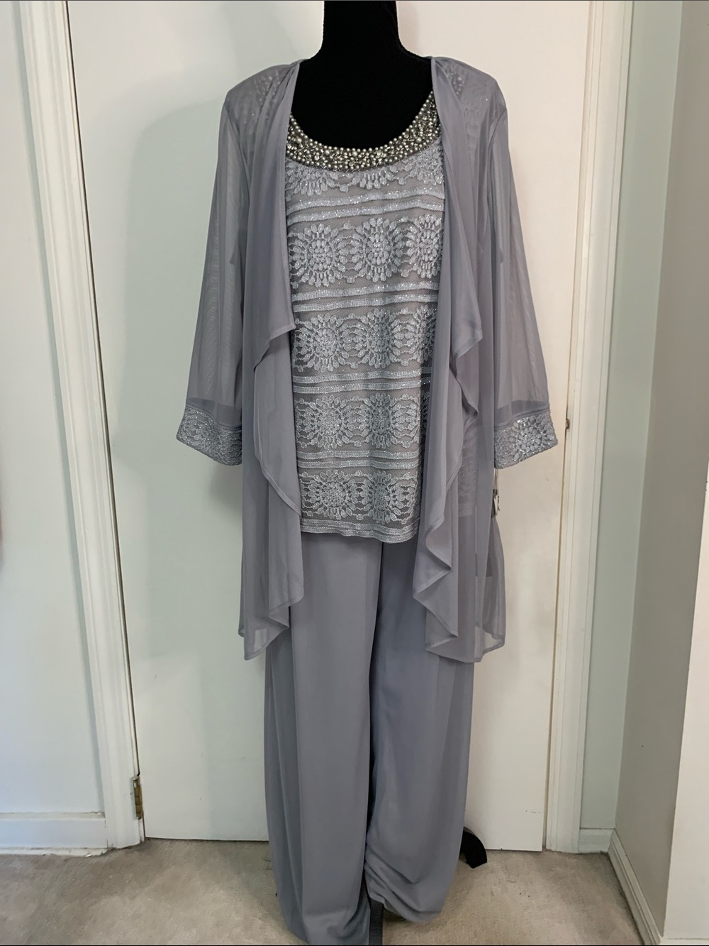 R&M Richards Silver Grey Beaded Lace Wide-Leg Jumpsuit 3 piece Set NWT Size 18